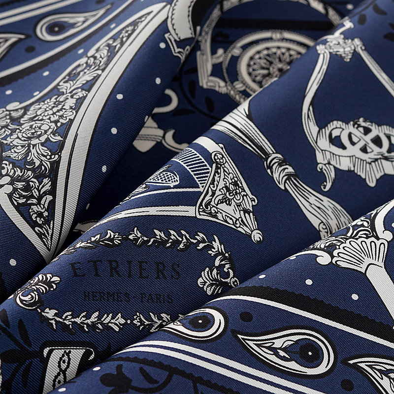 新品未使用正規品エルメスペイズリーバンダナネイビーシルク HERMES（エルメス） シルクバンダナ カレ55 ブリッド・エ・デスタン